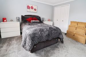 Barrell Close Frating - click for photo gallery